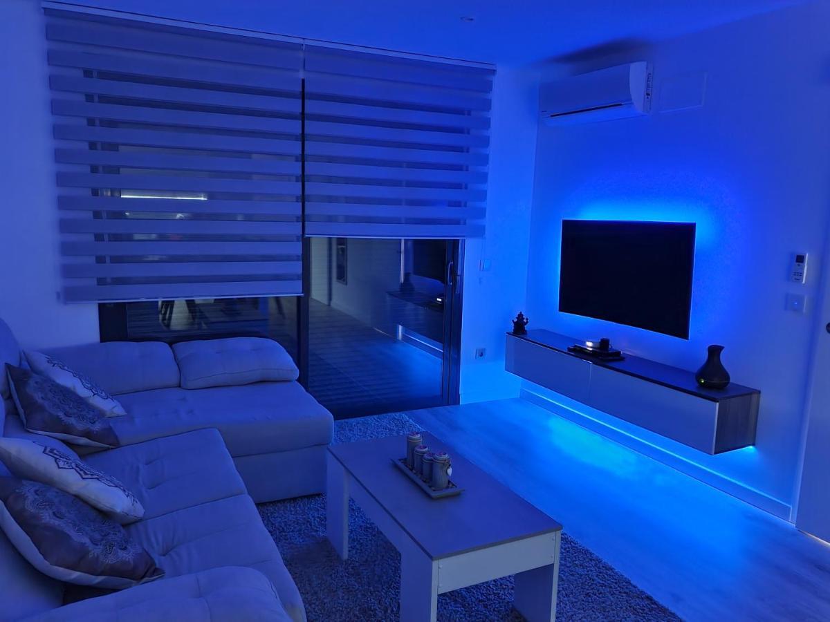 Moderno Duplex Comfort Росес Екстериор снимка