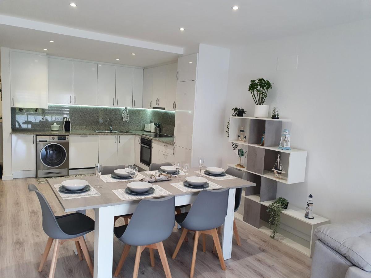 Moderno Duplex Comfort Росес Екстериор снимка